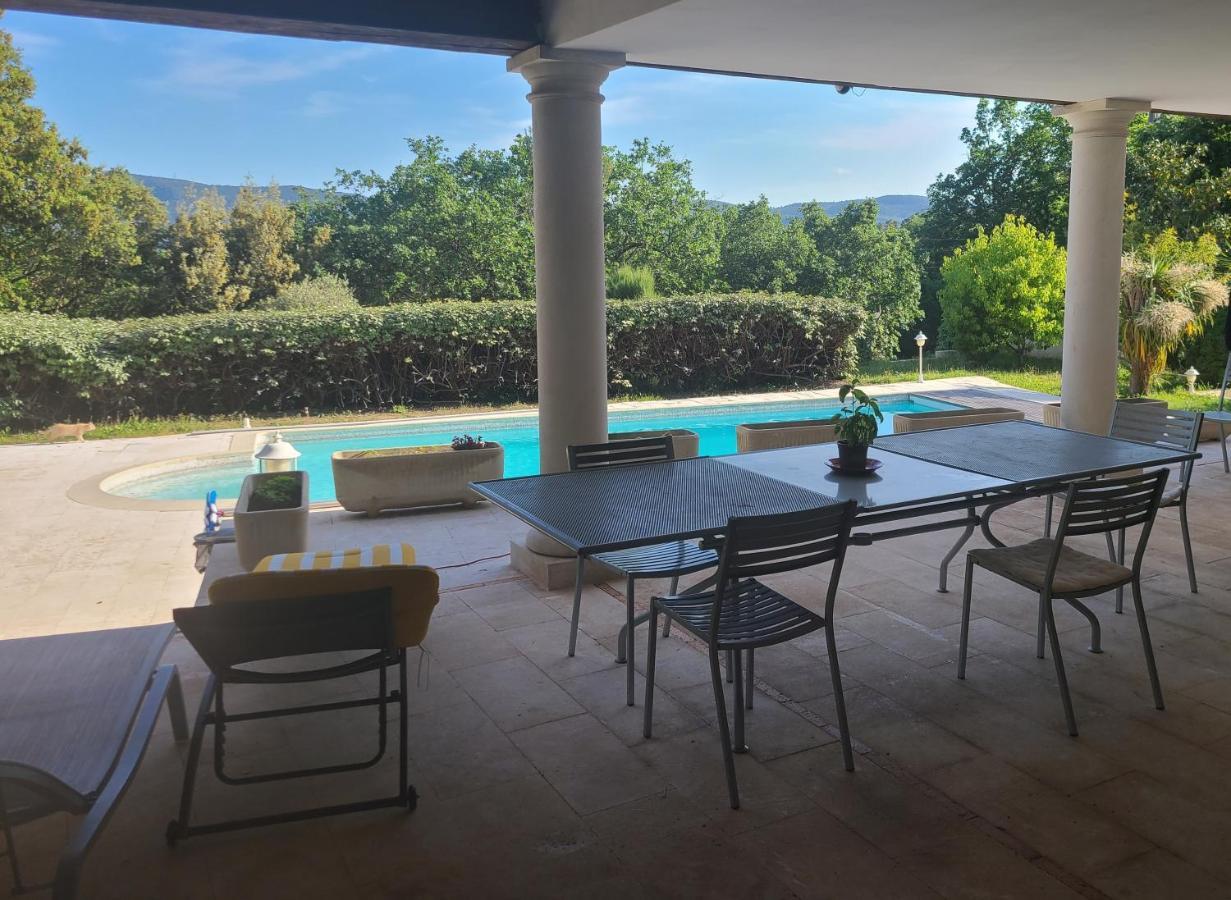 Villa Mycenes Gareoult Екстер'єр фото