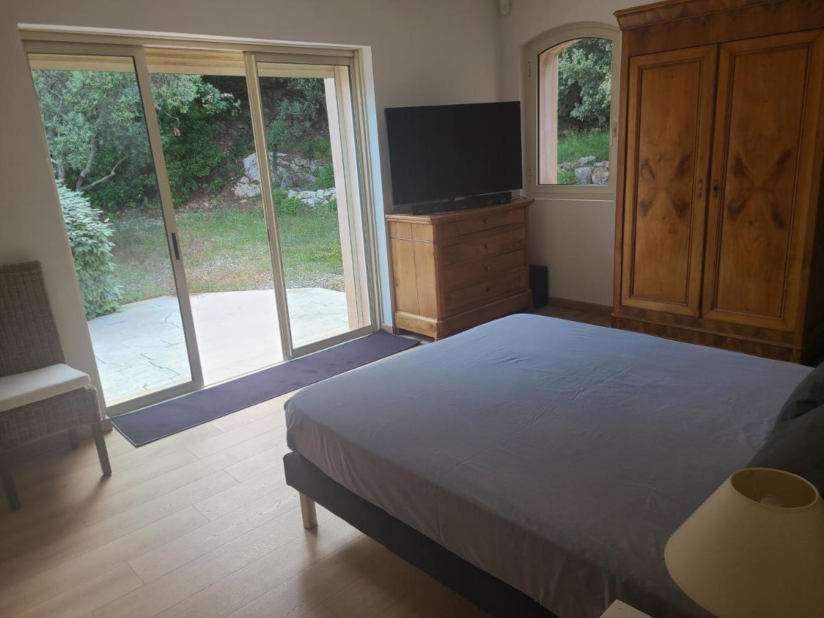 Villa Mycenes Gareoult Екстер'єр фото